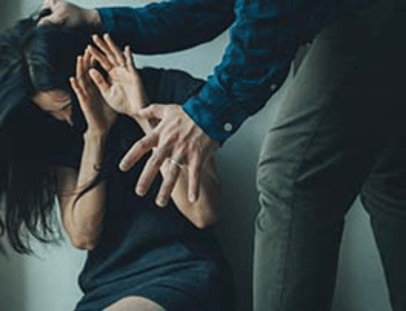 Violences faites aux femmes au sein du couple : comment ne plus passer à côté.
